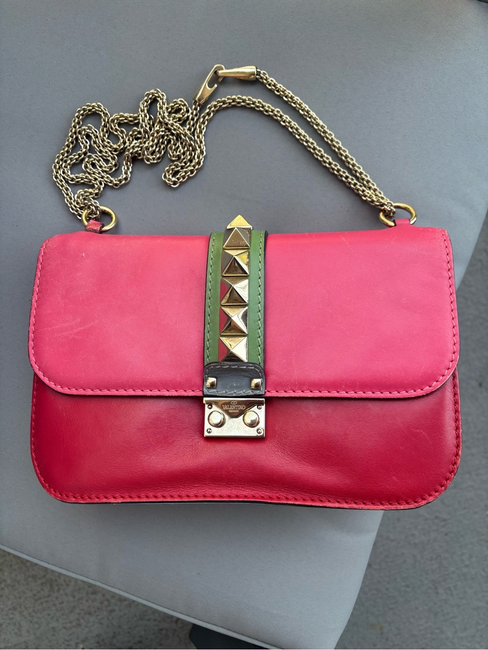 Valentino Garavani Glamlock Studs Gold Hardware Shoulder Chain Crossbody Bag